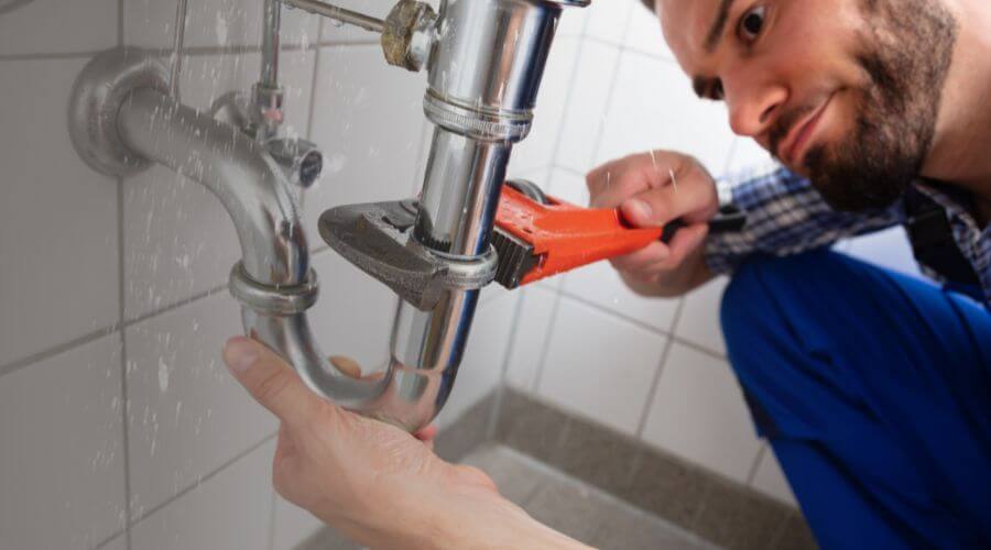 Professional same day plumber services in Eldon, IA